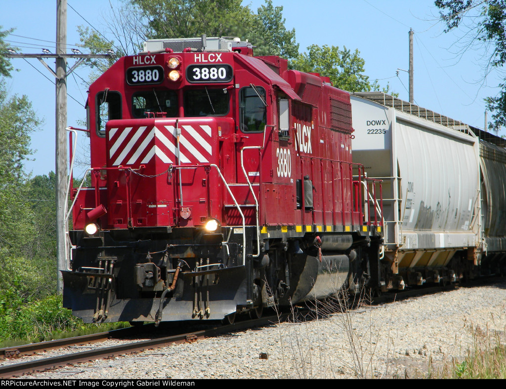 Red Locomotives Return to the GB&W 